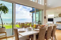 Chic Whidbey Island Waterfront Home w/ Hot Tub, Firepits + Views