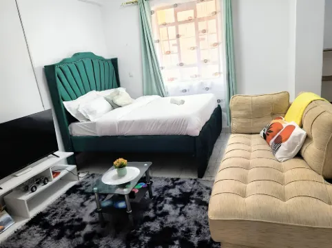 Studio 107, South B, Sana Sana