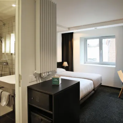 Hotel Van Belle Hotels near Zinneke Pis