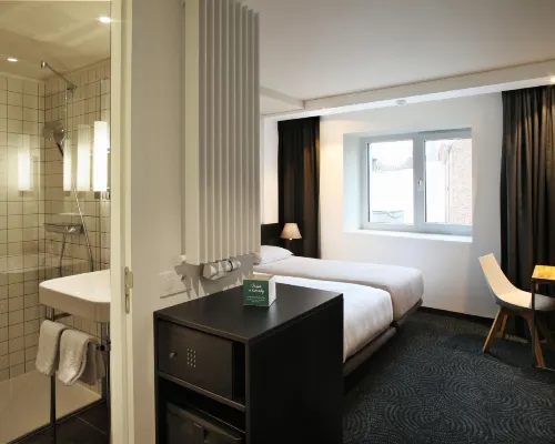 Hotel Van Belle Hotels near Metro Etangs Noirs