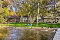 Pelican Lake Getaway on Stunning Peninsula! - Wifi