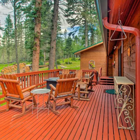 Angel Fire Cabin: Hot Tub, Fire Pit & Trail Access