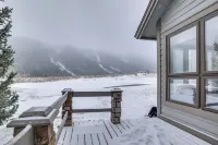 Copper Mtn Resort Duplex w/ Golf Course Views! - 3-Star