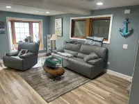 Comfy lake home  on the water mins from cp, sports force, downtown and the jet