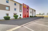 Ace Hotel Issoire Hotels in Le Broc