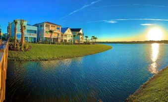 Blue Sea Dreams Minutes from Disney