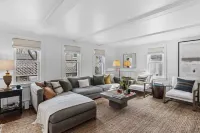 Historic Cape Cod 3BR Home in Sandwich – Walk to Beach & Dining