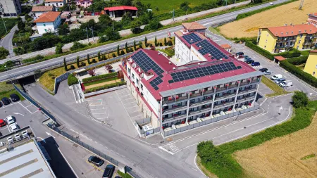 Hotel Borgo Brianteo Отели в г. Понтида