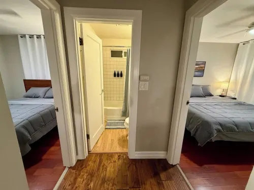 Renton Gem: 2BR Near Airport, Landing, Southcenter, Bellevue, Seattle