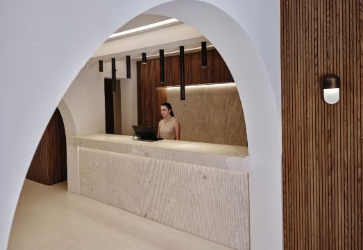 앤드로니스 럭셔리 스위트