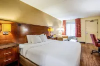 Econo Lodge Naval Station Norfolk - balcón
