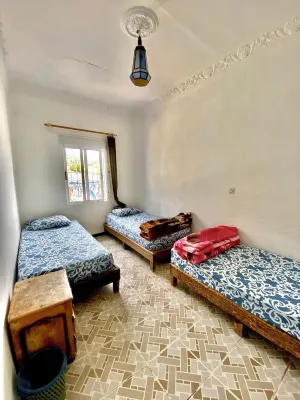 Hostal la Joya Hotels near Kalaat El Kanar