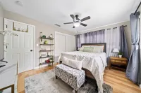 Walk to Downtown, 3 Bedrooms, 2 Bath, Family Friendly House