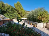 Eumaeos Spitakia Hotels in Apollonii