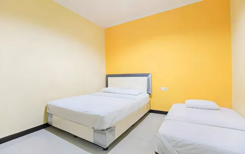 Galaxy Guest House - 2-Star