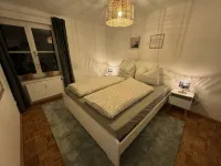 Stylish city retreat near the Elbe - King-size bed Hotels in Pieschen