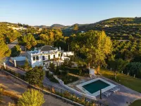 Finca Las Pecas - Exclusive Andalusian luxury finca for families and celebrations