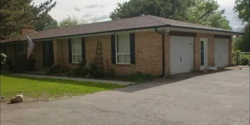 Spacious 6-bedroom house with WiFi and AC in amazing Holladay Hotels in Holladay