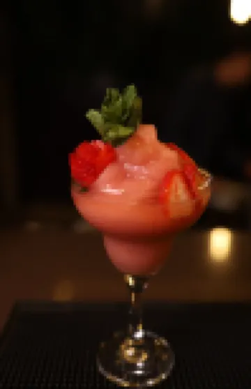 公園因達亞飯店