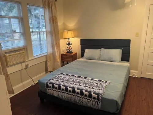 Cozy & Peaceful Cottage near SGMC, VSU, Down town