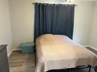 Fishing Camp 1-bedroom/Loft cabin in delightful Brookeland with AC, WiFi