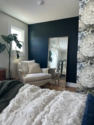 The Hiatt House, 1800sf Wedding Lodging or Executives an unexpected elegant gem