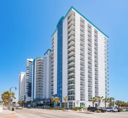 New Peaceful Oceanfront 2BR Retreat with Gorgeous Views