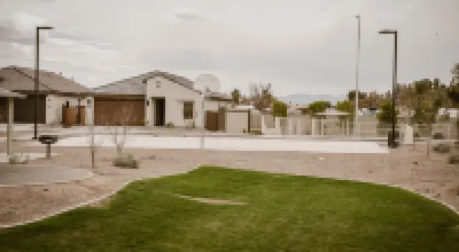 Spacious 4-bedroom house in Glendale