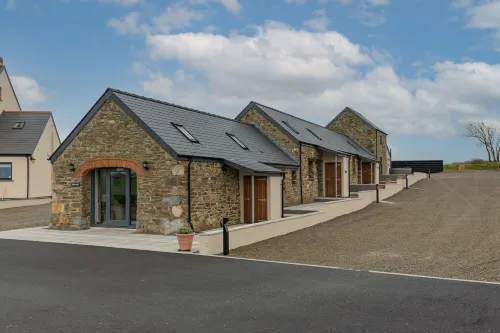 "Ramsey" Sea View Cottage - Dog Friendly