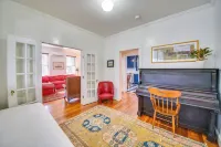 Radiant Gloucester House w/ Private Porch! - 3-stjärniga
