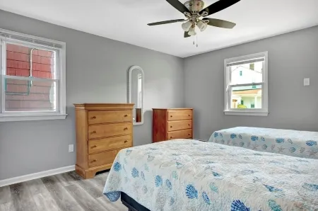 🏝Gorgeous Bay View Rental🏝 “Close to the Beach”