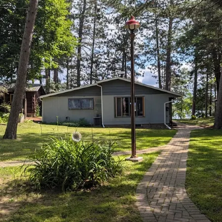 Relax, golf, fish & disconnect from today's fast pace living on Sand Lake