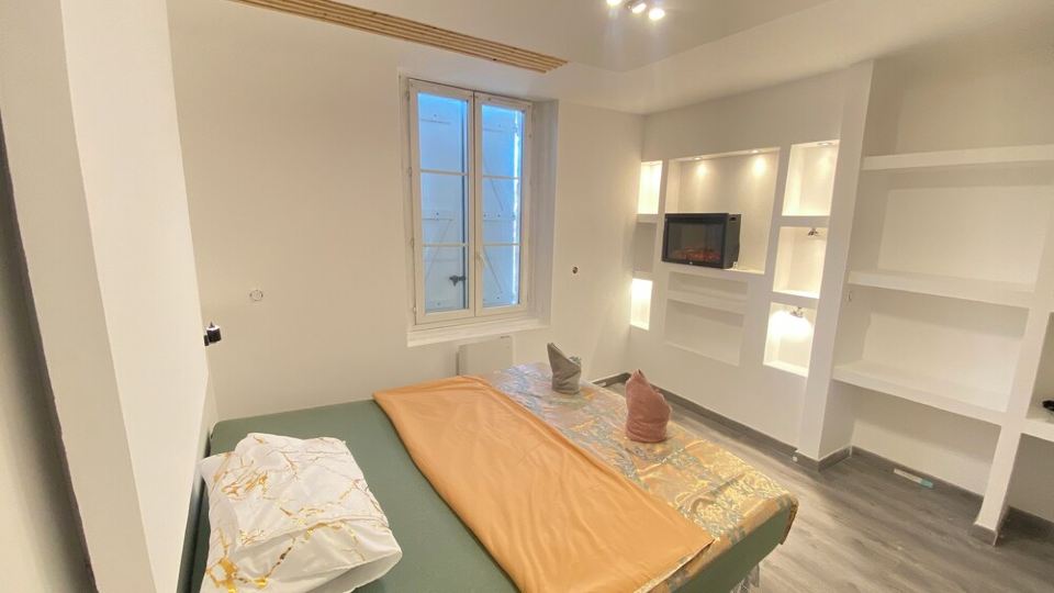 Grande Maison Spacieuse et Élégante Avec 3 Salons