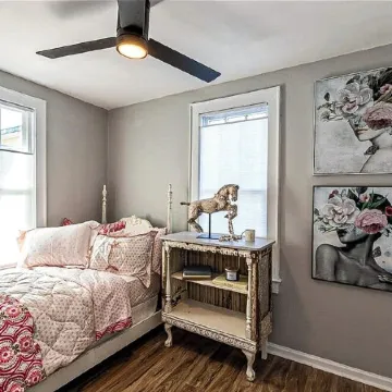 Charming, modern, 2nd floor home-away-from-home