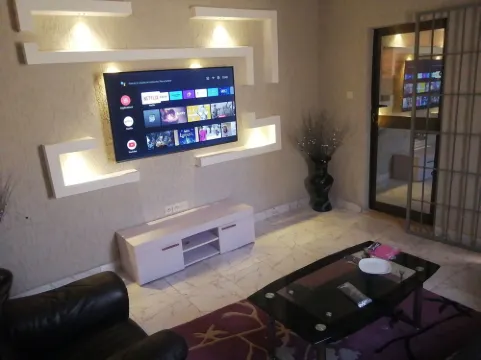 Appartement Luxueux à Deux pas de Colombe de la Paix:netflix,wifi, eau Chaude