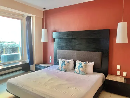 5th Avenue Room By BLVD