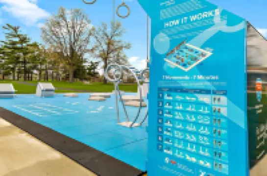 Pet Friendly/RedStudio1116F/FastWiFi/BigTV/FreePKG/near Downtown Aurora.