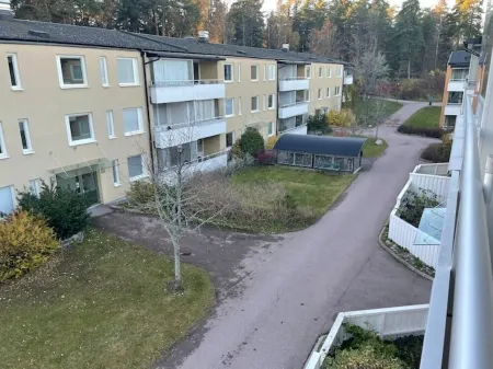 3 bedroom app /2.8 km from city center