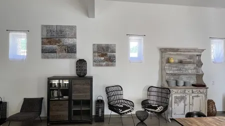 La Farigoule mas de Charme de Plein Pied à Gordes, Pétanque et Piscine Privée