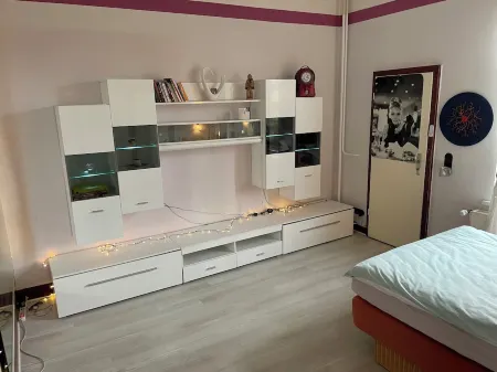 Troisdorf - City - 145 sqm - 6 persons