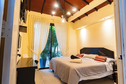 Casa Colima 1822 Bed (King Size, Heated Pool)