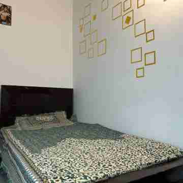 Wonderful townhome with WiFi in Lahore. Enjoy Holidays as its your own house. Rooms