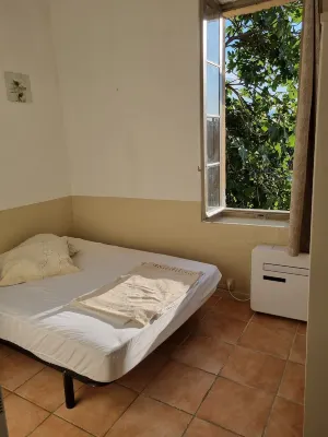 L'Appartement Arènes