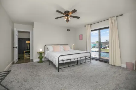 Simonton Lake house with Pontoon, Kayaks, Ping Pong, Fire Pit, + Outdoor Darts Отели в г. Осоло Тауншип