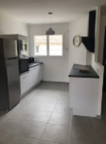 Le Teich : Recent 4 bedroom house