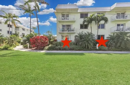 Beach Bliss Awaits: Immaculate Condo Just Steps from Your Private Beach Oasis!