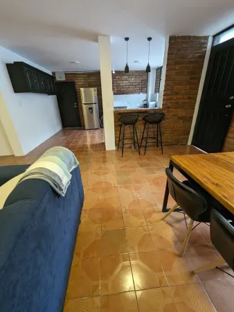 HolyBaños Cozy villa in Baños Ecuador. For families & friends w/ hot tub