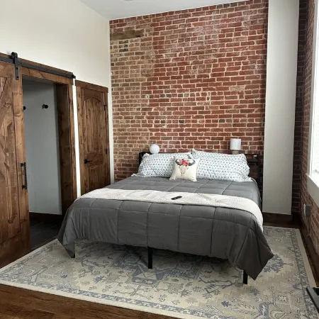 Suite 3 Beautiful 2-Bedroom Apartment in Aubrey with WiFi, AC