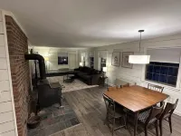 4-bedroom chalet in fabulous Cambridge with WiFi