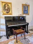 Enchanting 18th century villa with private parking a few km from Venice